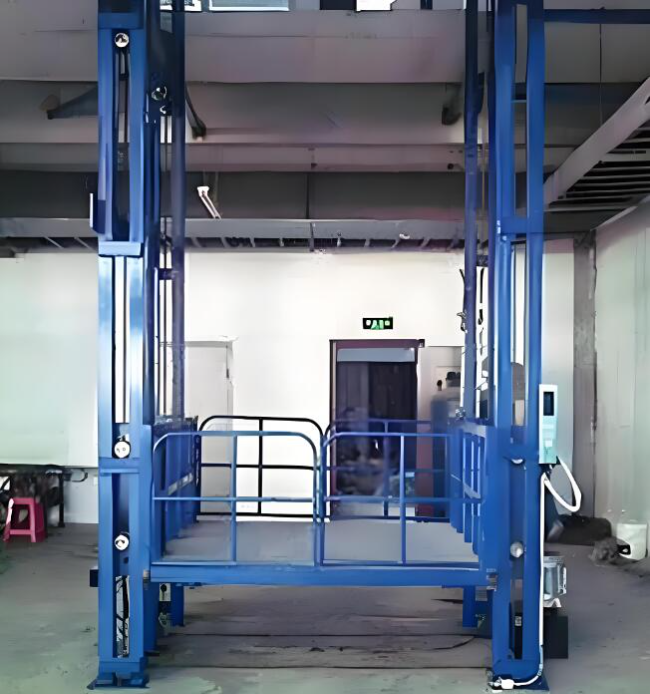 华蓥导轨式升降货梯